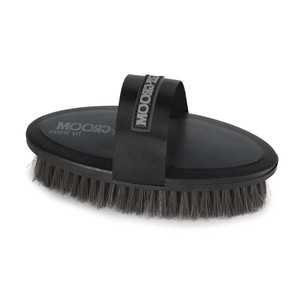 Shires Shires Ezi-Groom Body Brush in Black