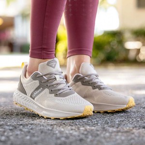 LeMieux LeMieux Trax-Lite Trainer in Pecan