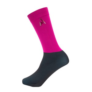 Shires Shires Aubrion React Young Rider Performance Socks in Fuchsia