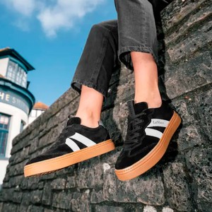 LeMieux LeMieux Stockbridge Suede Lifestyle Trainers in Black