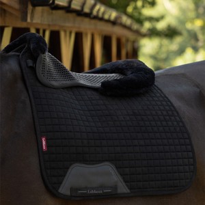 LeMieux LeMieux Gel Tek Shaped Vegan Wool Half Pad in Black
