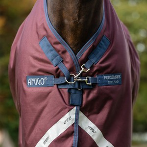 Horseware Horseware Amigo Bravo 1200D Plus Lite Turnout Rug in Burgundy/Navy