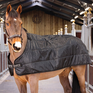 Shires Shires WarmaRug 200g Liner in Black