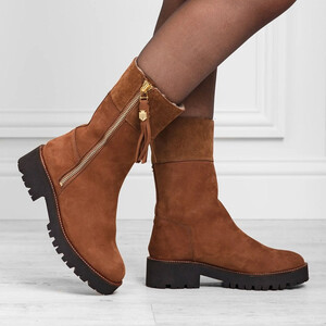 Fairfax & Favor Fairfax & Favor Paris Shearling Lined Boot in Cognac