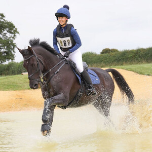 Shires Shires Aubrion Hyde Park Base Layer in Navy Paisley