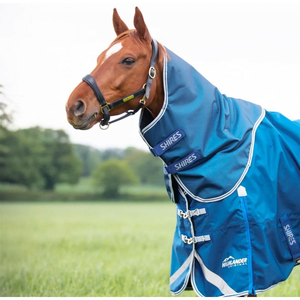 Shires Highlander Original 200g Turnout Rug & Neck Set Blue